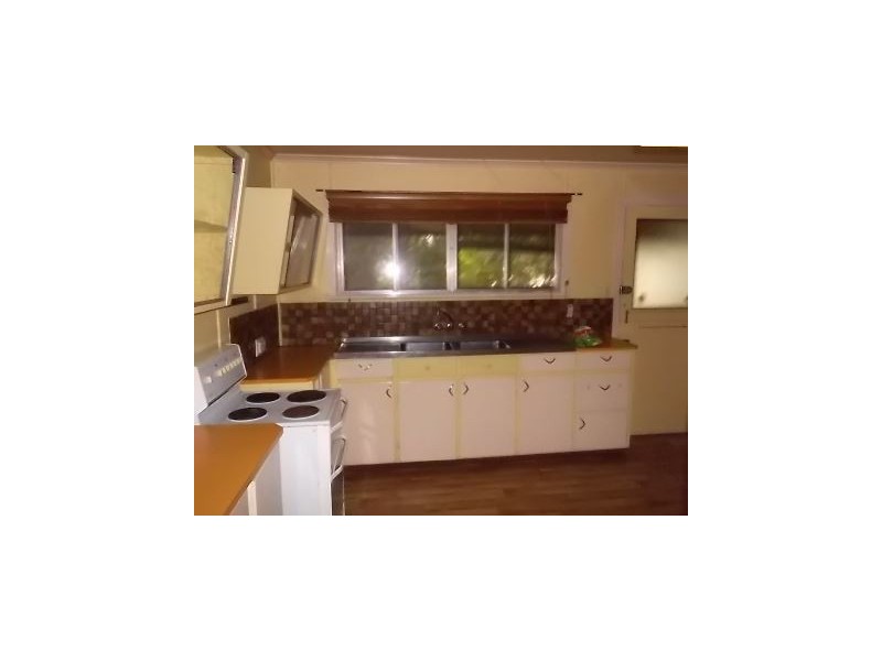 16 Old Gympie Road, Kallangur QLD 4503