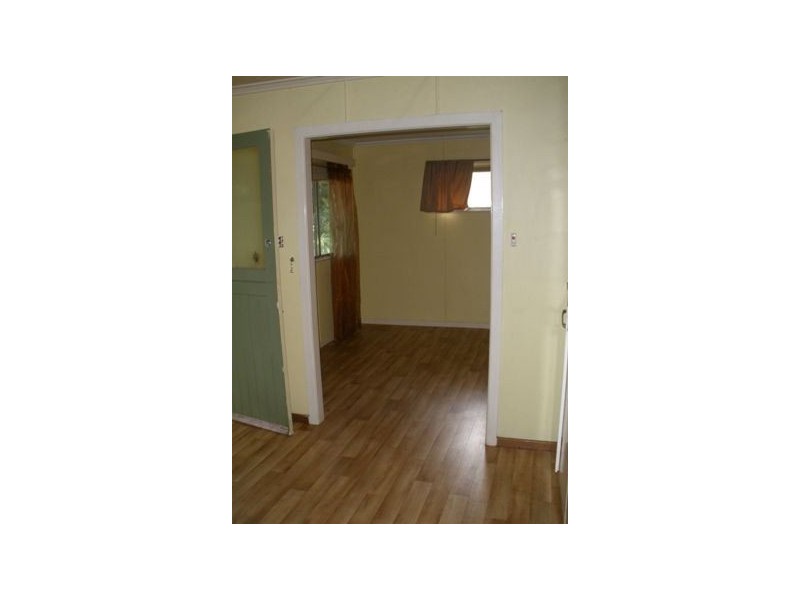 16 Old Gympie Road, Kallangur QLD 4503