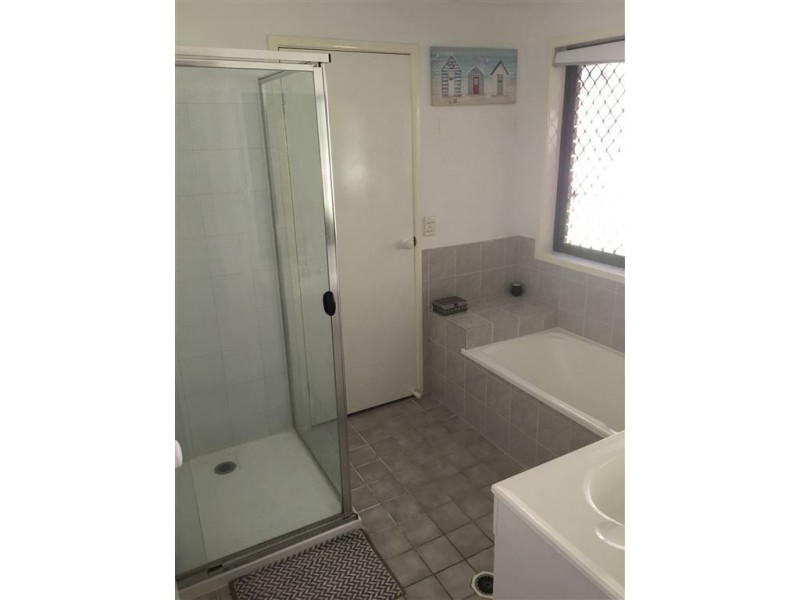 64 Rue Montaigne, Petrie QLD 4502