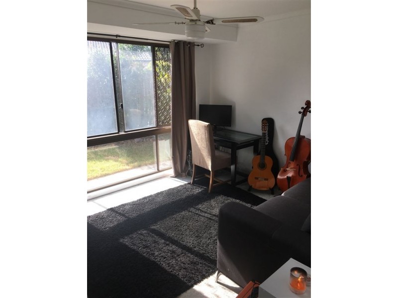 64 Rue Montaigne, Petrie QLD 4502