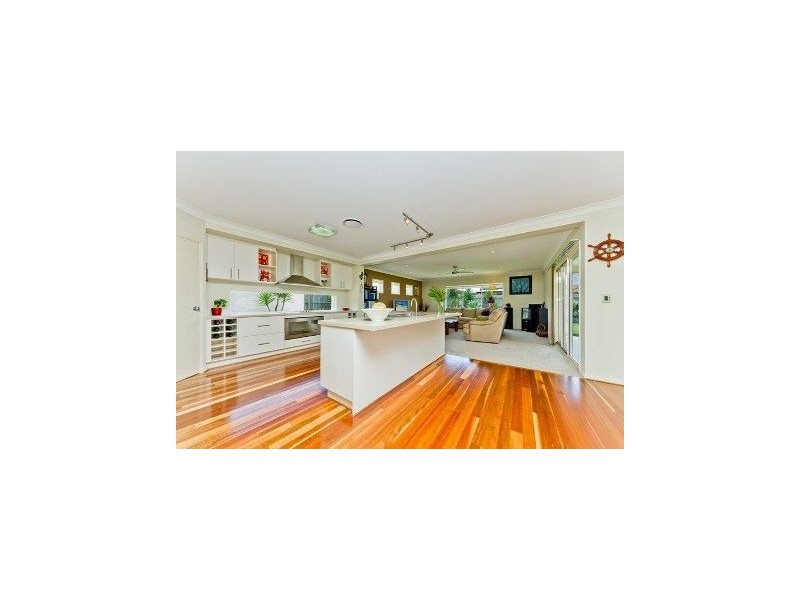 5 Allenby Close, North Lakes QLD 4509