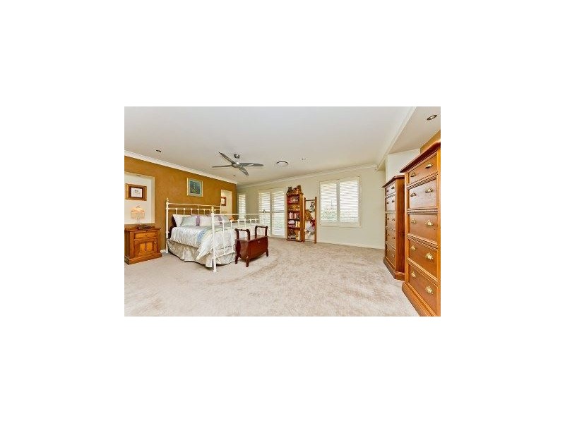 5 Allenby Close, North Lakes QLD 4509