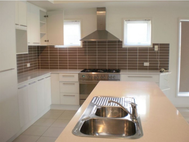 6 Midyim Street, North Lakes QLD 4509