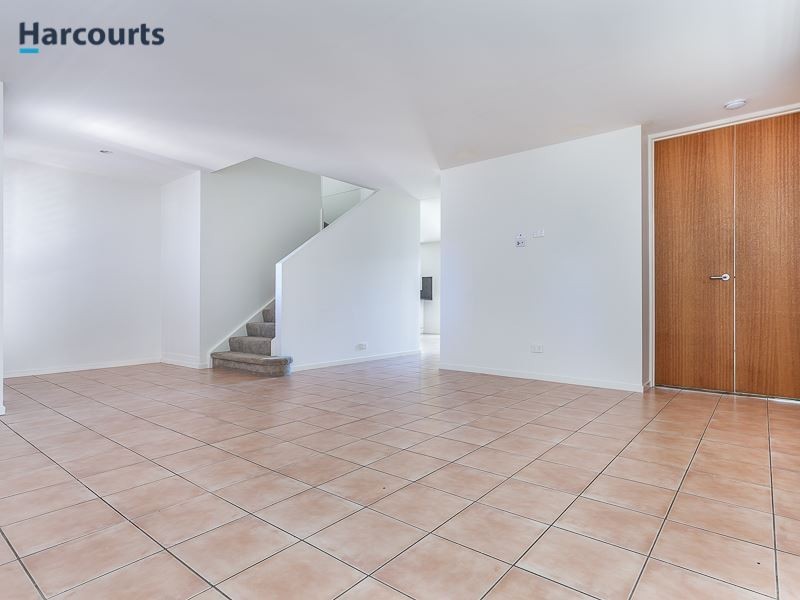 16 Waranga Court, Murrumba Downs QLD 4503