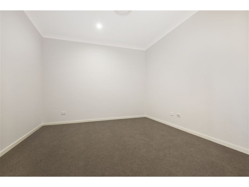 8 Birkdale Circuit, North Lakes QLD 4509