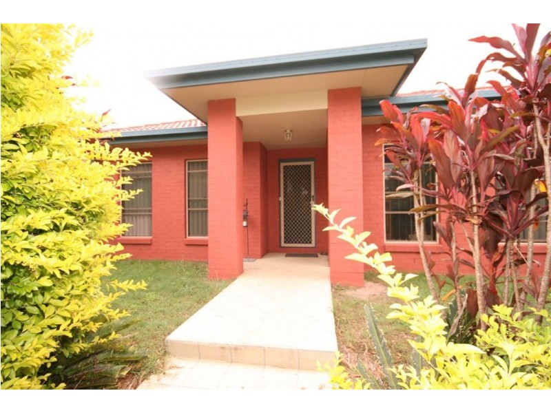 38 Pinnock Crescent, North Lakes QLD 4509