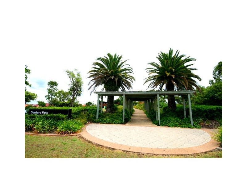 38 Pinnock Crescent, North Lakes QLD 4509