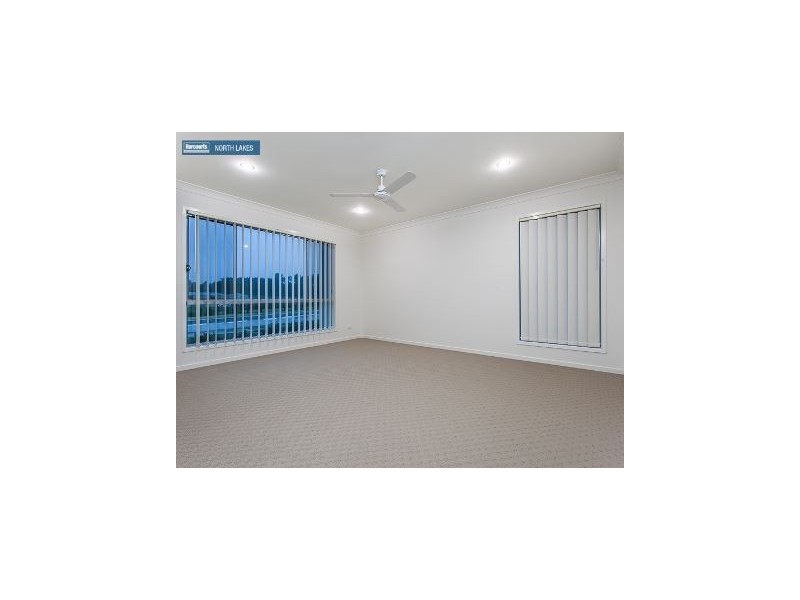 35 Park Vista Drive, North Lakes QLD 4509