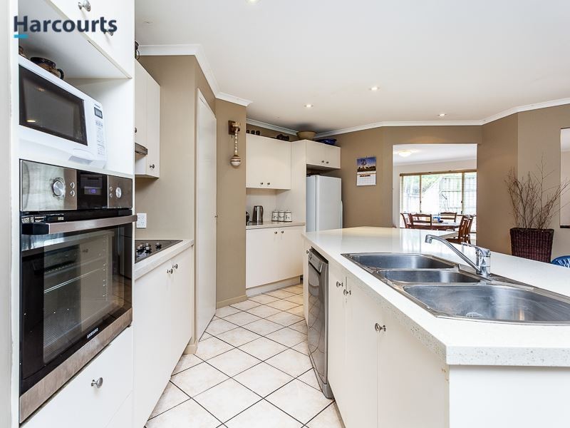 2 Bradford Street, North Lakes QLD 4509