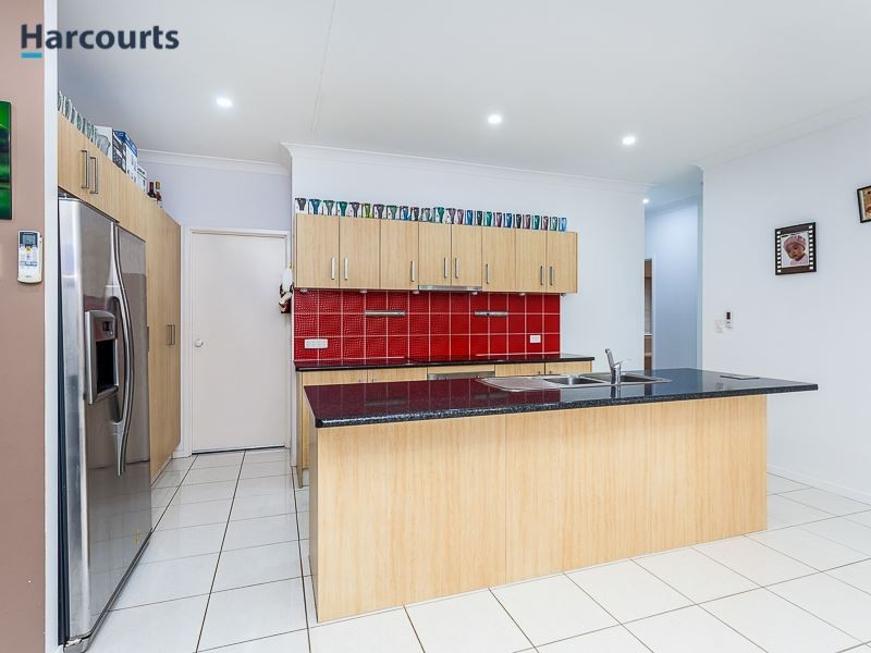 5 Astley Parade, North Lakes QLD 4509