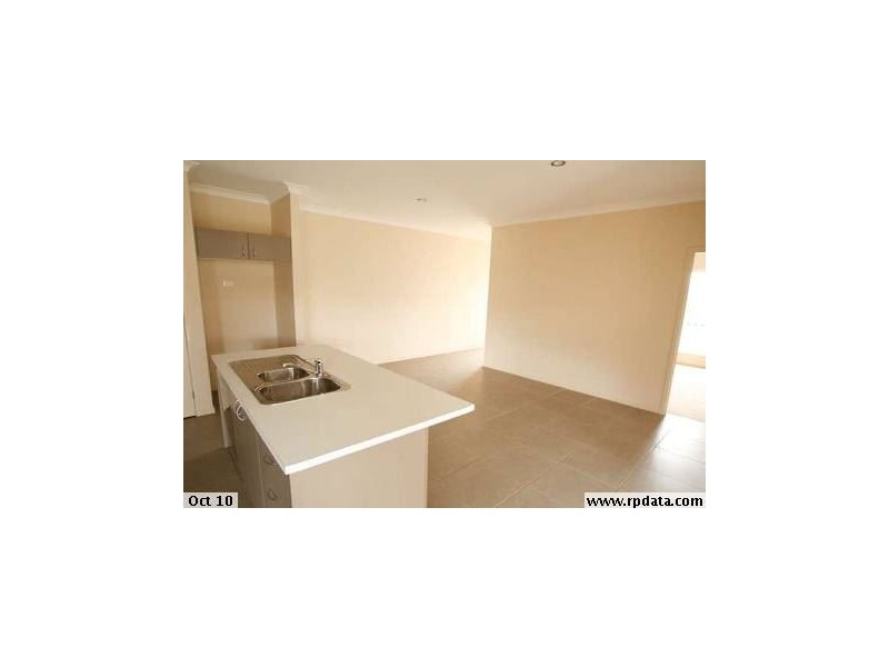 1/3 Langer Circuit, North Lakes QLD 4509