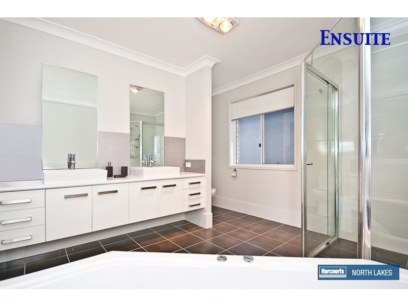 30 Kowari Crescent, North Lakes QLD 4509