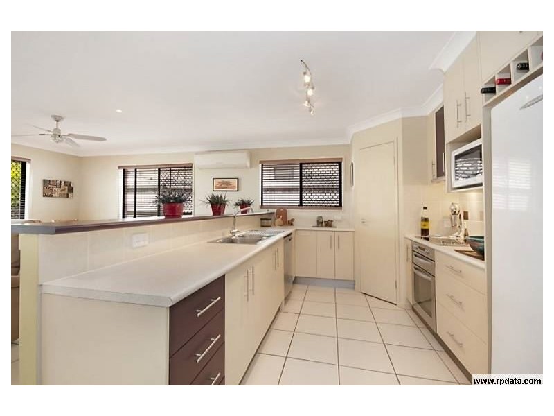 8 Crane Street, North Lakes QLD 4509