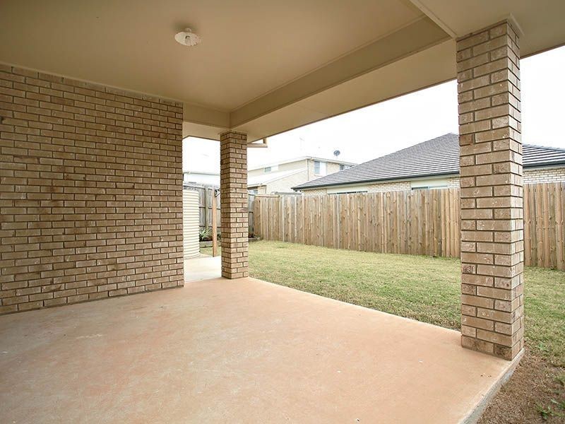 17 Warabi Crescent, North Lakes QLD 4509