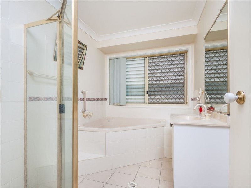 6 Morwell Crescent, North Lakes QLD 4509