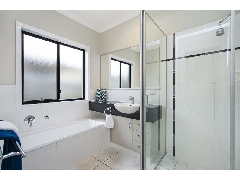 9 Satinash Court, North Lakes QLD 4509