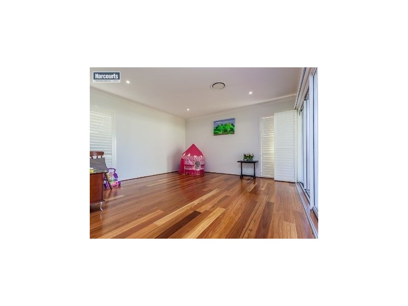 32 Augusta Parade, North Lakes QLD 4509