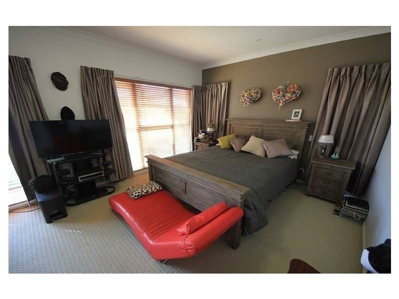 14 Elkhorn Court, North Lakes QLD 4509