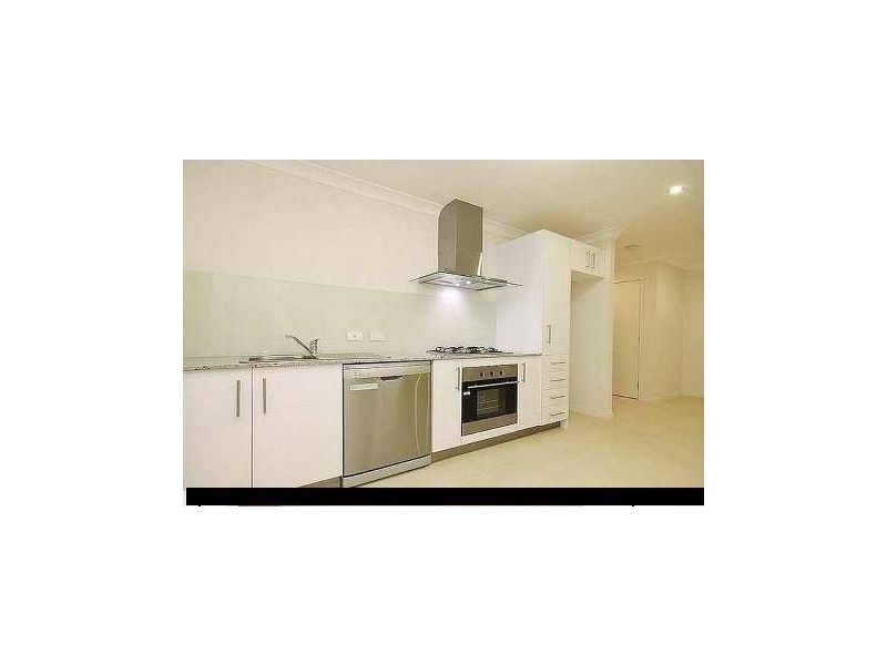 2/18 Toby Close, Kallangur QLD 4503