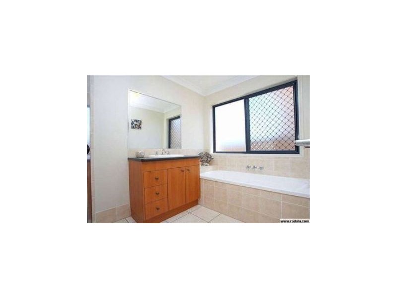 7 Litchfield Court, North Lakes QLD 4509