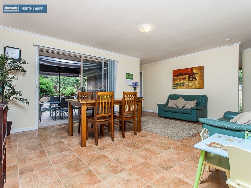22 Cania Crescent, Petrie QLD 4502