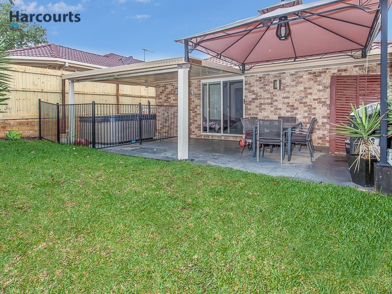 6 Page Street, North Lakes QLD 4509