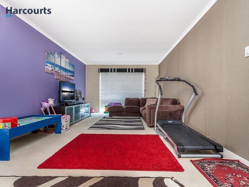 6 Page Street, North Lakes QLD 4509