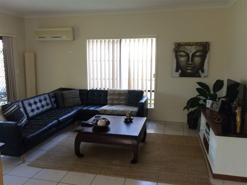 8 Senior Close, North Lakes QLD 4509