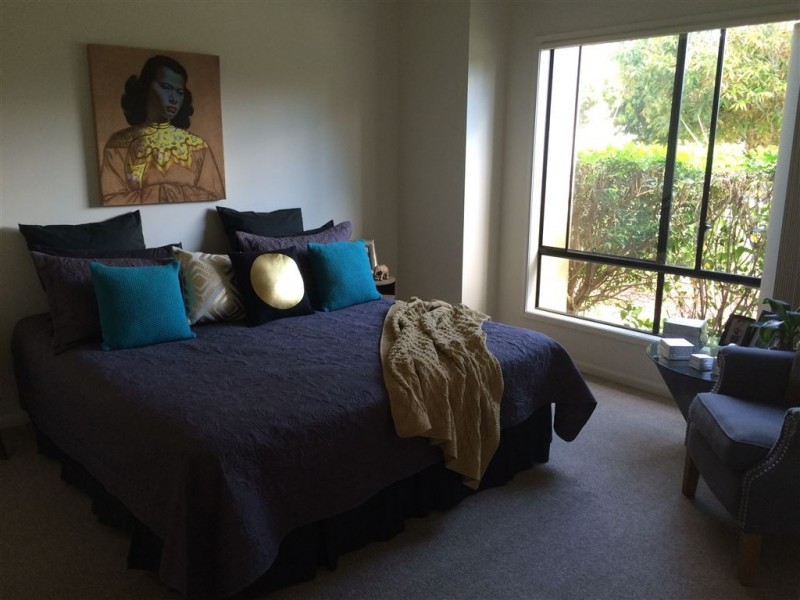 8 Senior Close, North Lakes QLD 4509