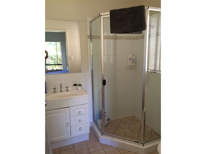 8 Senior Close, North Lakes QLD 4509