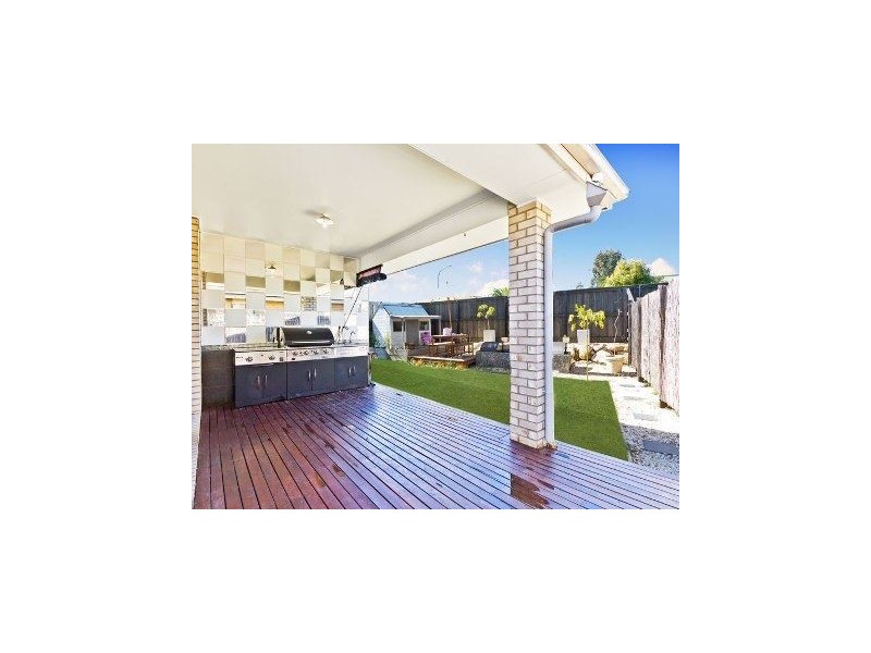 10 Sunjoy Place, North Lakes QLD 4509