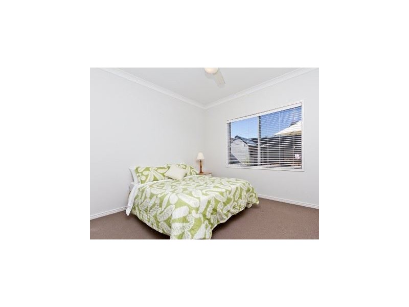 10 Sunjoy Place, North Lakes QLD 4509