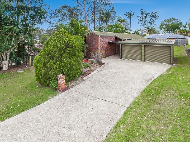 13 St Quentin Court, Petrie QLD 4502