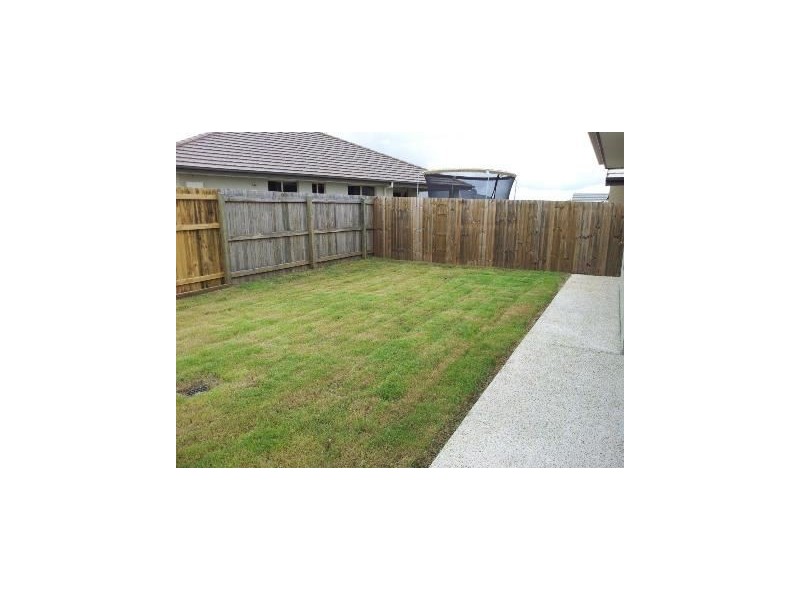 8 Portmarnock Street, North Lakes QLD 4509