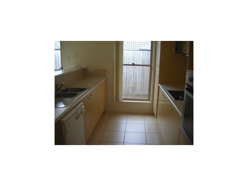 10 Dotterel Crescent, North Lakes QLD 4509