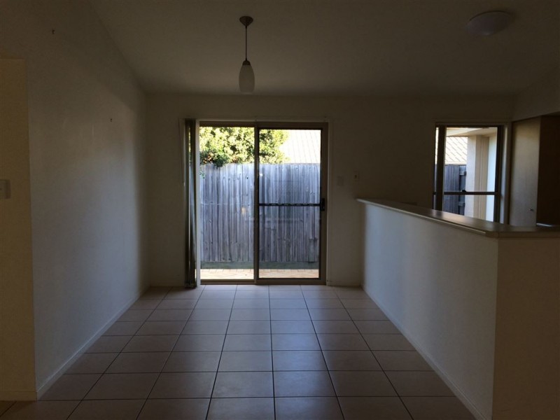 10 Dotterel Crescent, North Lakes QLD 4509