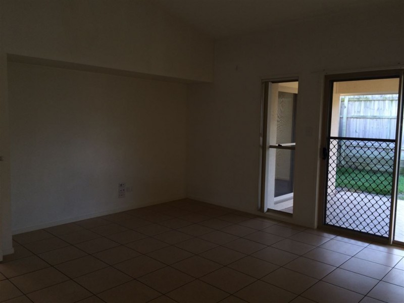 10 Dotterel Crescent, North Lakes QLD 4509