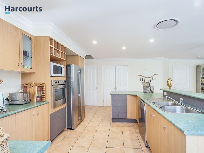 22 Grampion Circuit, North Lakes QLD 4509