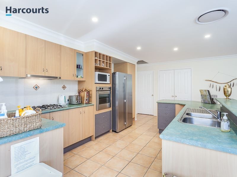 22 Grampion Circuit, North Lakes QLD 4509