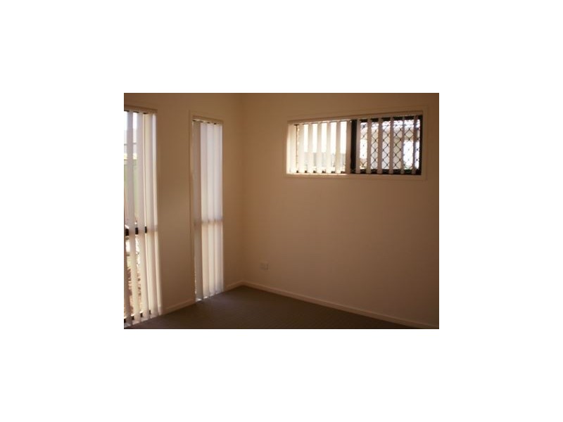 4 Highcliff Crescent, North Lakes QLD 4509