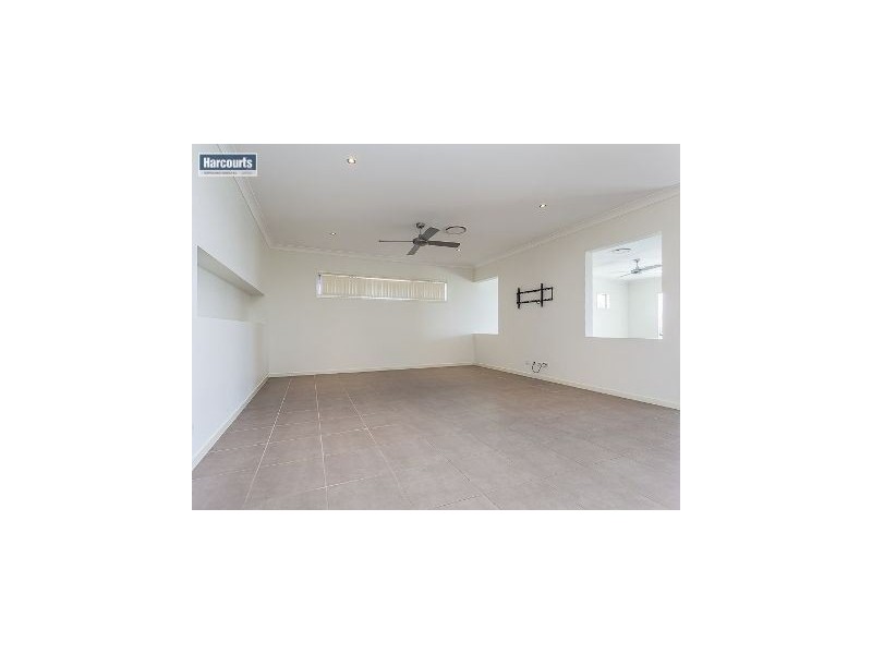 34 Severn Crescent, North Lakes QLD 4509