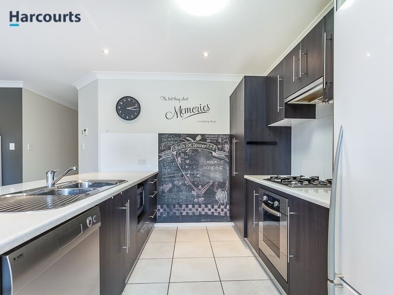 38 Waterlilly Court, Rothwell QLD 4022