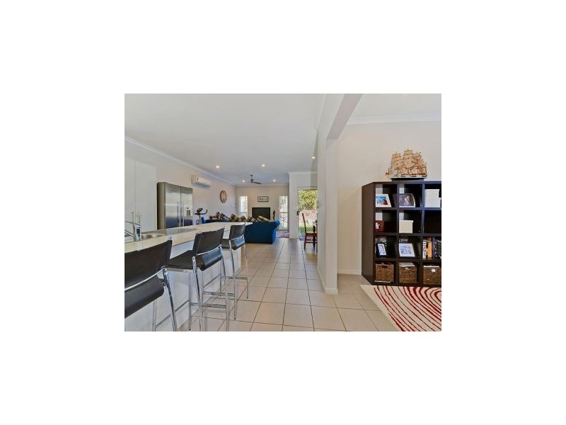 15 Echidna Parade, North Lakes QLD 4509