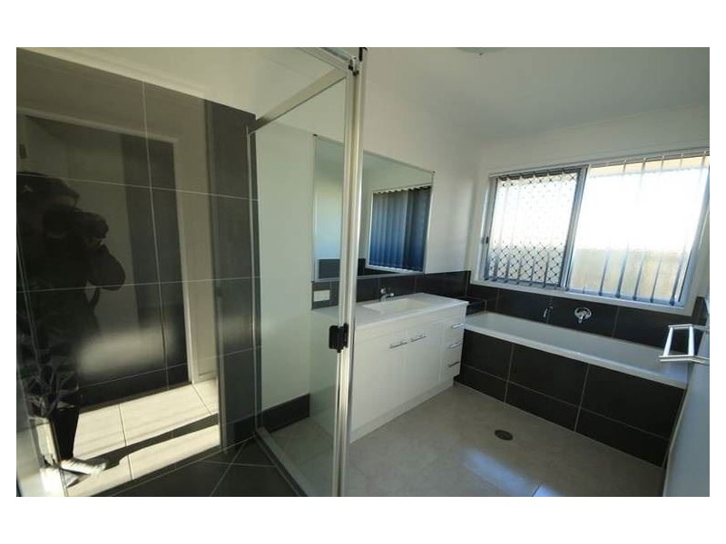 9 Staten Street, North Lakes QLD 4509