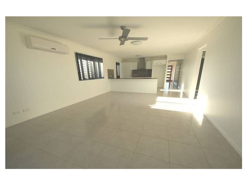 9 Staten Street, North Lakes QLD 4509