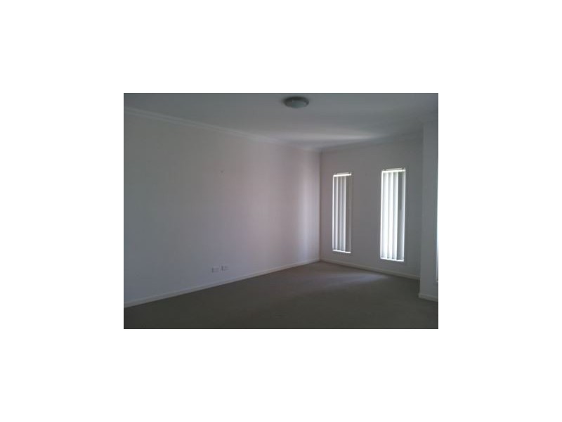 16 Kingfisher Street, Dakabin QLD 4503