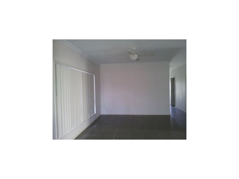 16 Kingfisher Street, Dakabin QLD 4503