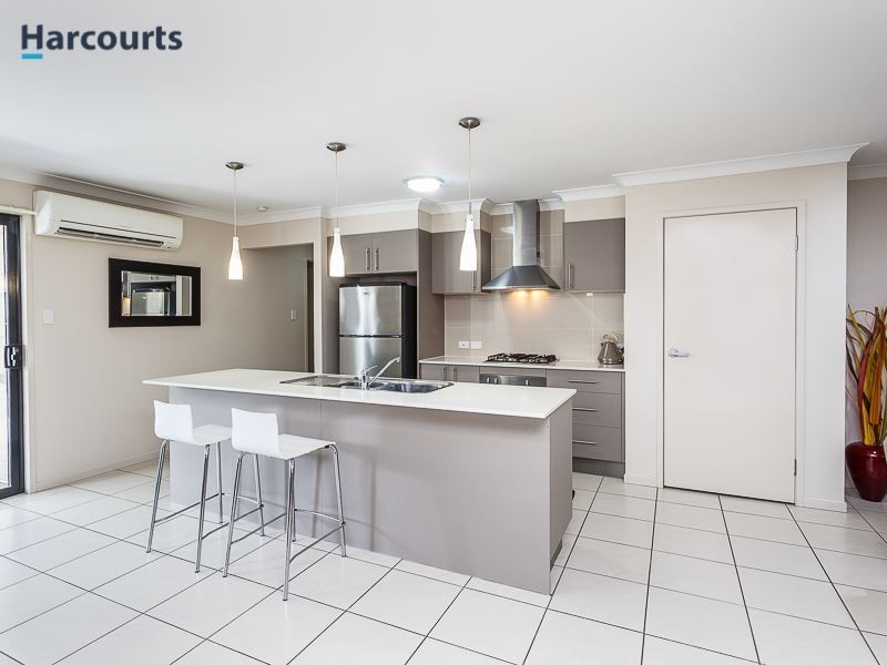 38 Chrysler Parade, North Lakes QLD 4509