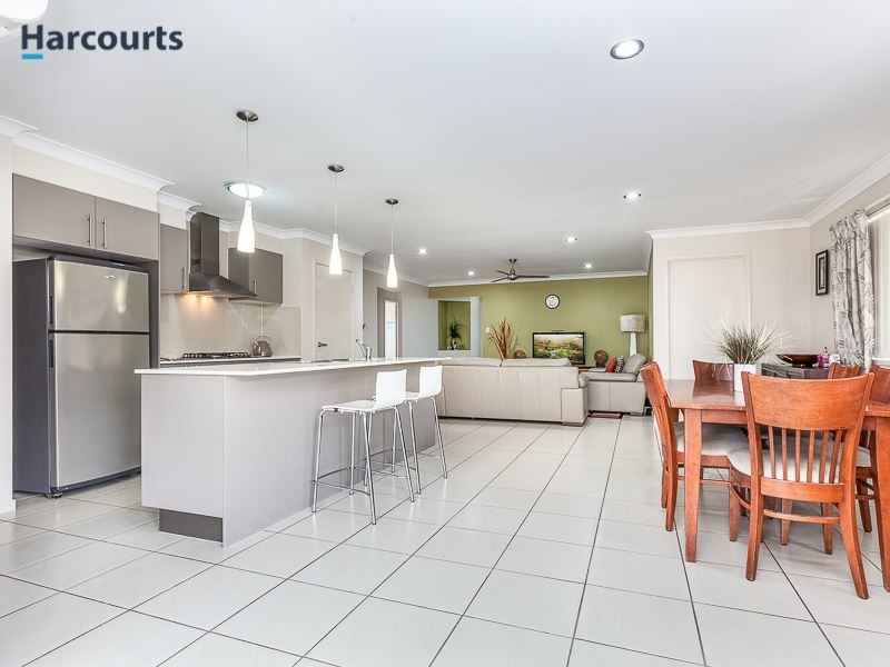 38 Chrysler Parade, North Lakes QLD 4509