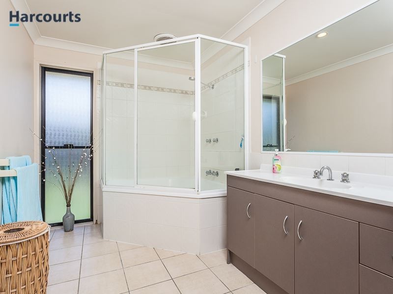 3 Sandpiper Avenue, North Lakes QLD 4509